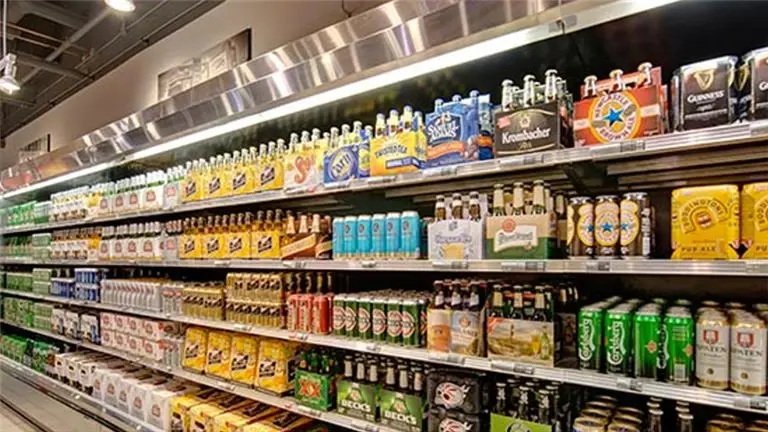 Est. Nassau Beer & Beverage Store with Grocery License - ONLY $125K