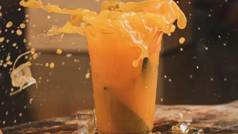 Franchised Juice Bar - 100% Employee Run - High Gross - High Net