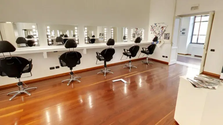 Southwest Accredited Makeup and Esthetics Education Institution