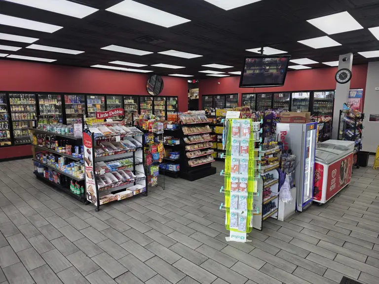 Convenience Store Downtown Lakeland!!