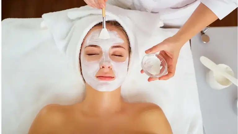 Bright & Modern Wellness Retail + Spa Opportunity