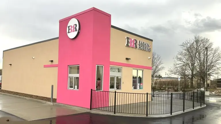 Profitable Baskin-Robbins Franchises in Austin – Newly Remodeled, $1M+