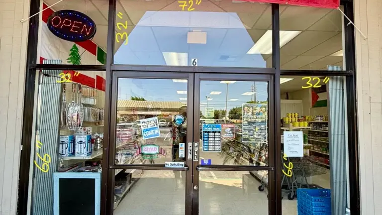 Middle eastern grocery market