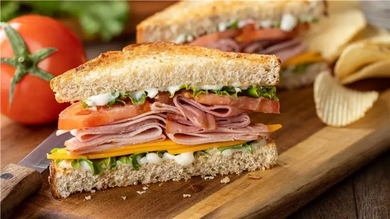 Profitable Suffolk Deli – Prime Spot, Nets $141K, Asking Only $100K!
