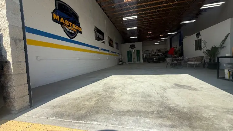 Established Auto Body Shop with Strong Income