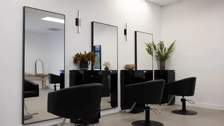 Turn key salon, lease take over