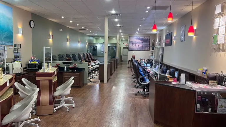 Well Established Nail Salon for SALE