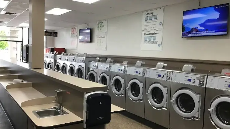 Coin Laundromat fully equipped ready to go!