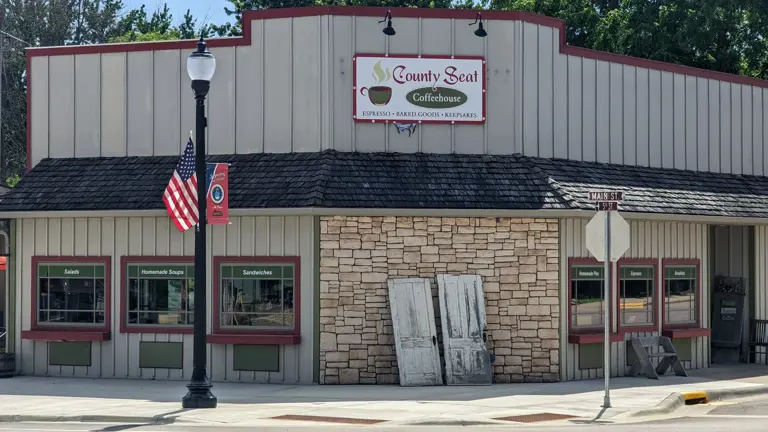 Turnkey cafe and restaurant for sale in Mantorville, MN!