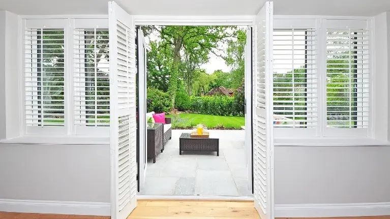Highly Profitable Custom Window Coverings Retail Business