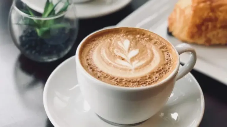 Busy Coffee Shop Restaurant