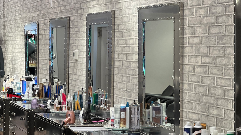 Fully Equipped Hair Salon - Turnkey Space - Software & Client List