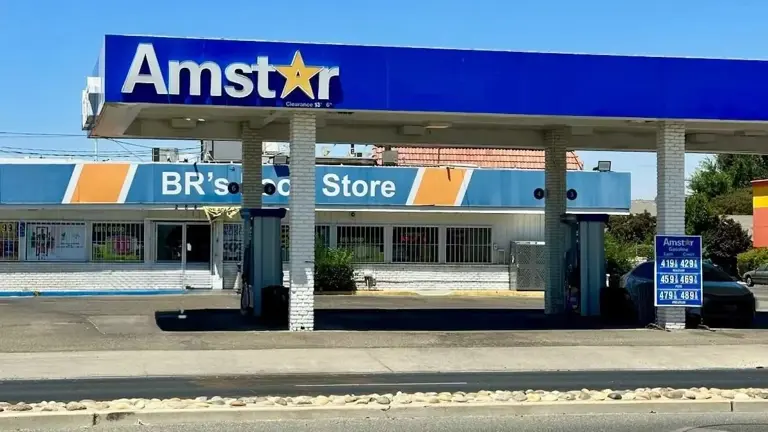 Gas Station, Food Store With Real Estate