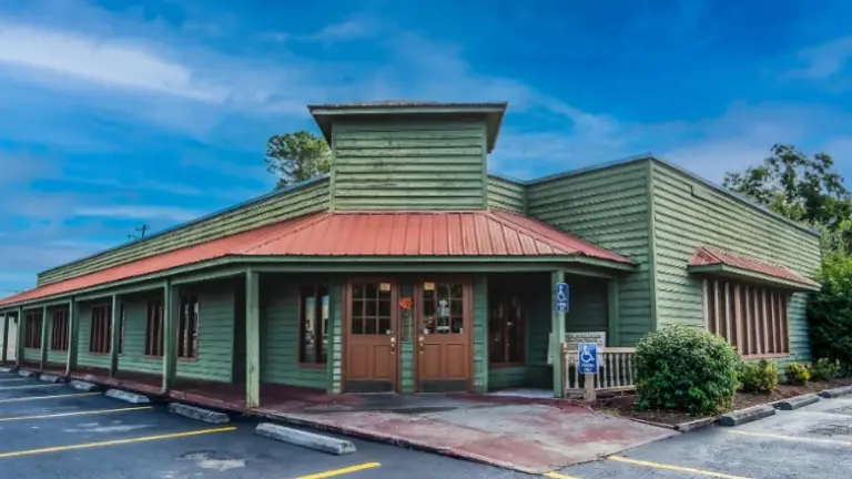 Turnkey Whiteville Restaurant w/ RE - Profitable Community Favorite
