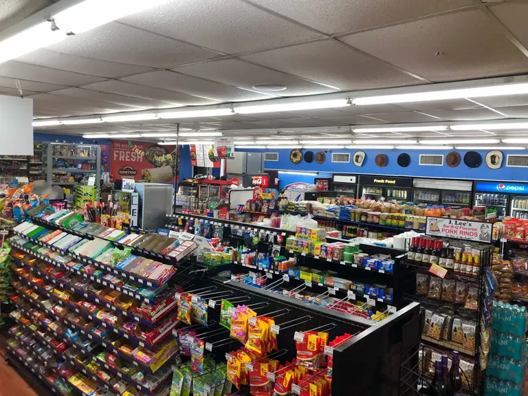 Inside Sales $100,000 Monthly! C-Store with Property in Gulfport, MS!!