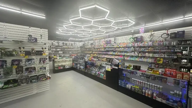 Smoke Shop for Sale in Lakeland, FL – $65,000 + Inventory