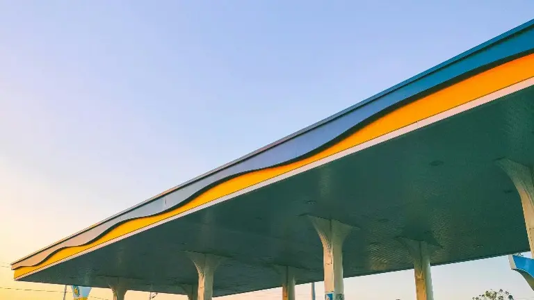 Independent Gas Station with Real Estate / C-Store/ Car Wash for Sale