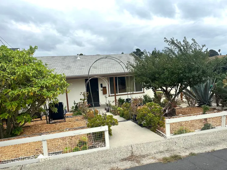 6 Bed Adult Care Home-Regional Ctr Clients-$900k El Sobrante