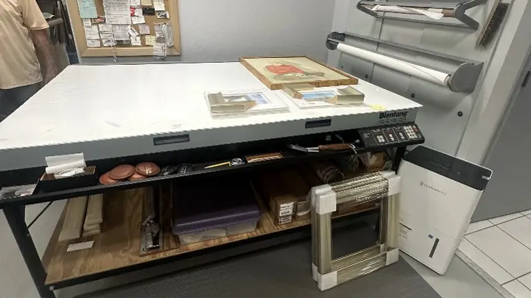Vacuum heat press