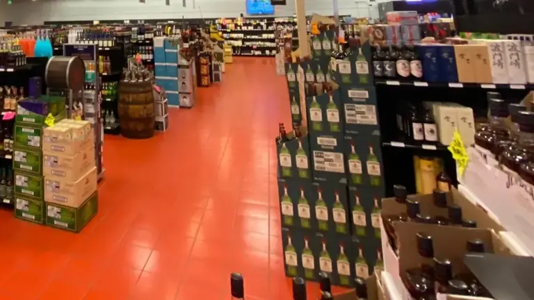 Fort Collins Liquor Store w/ Property! Same Owner 45yrs!