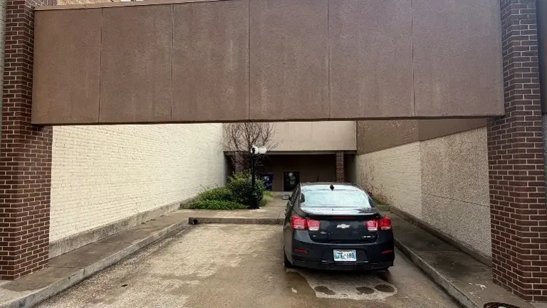 Private Parking and Entrance