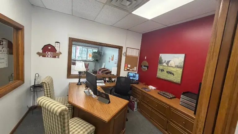 Front Desk - Reception