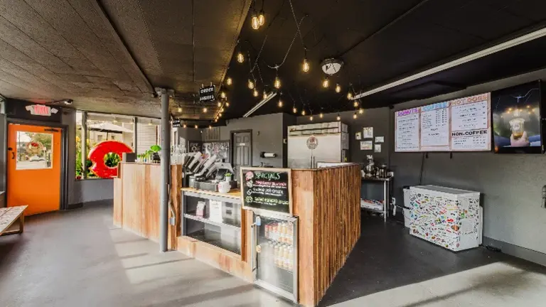 Drip n Dough - Mini-donut & Coffee shop in prime Louisville Location