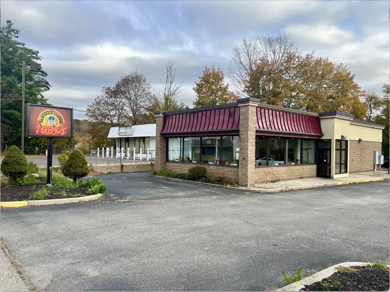 Fully Equipped Restaurant For Sale