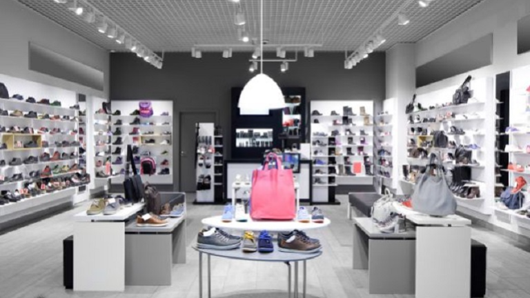 Renowned Women Shoes of Fashion