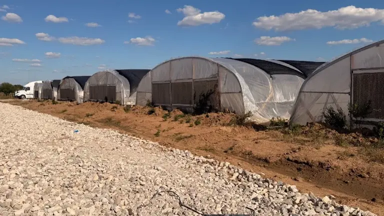 Ready-to-Go Hydroponic Farm Near Houston – Grow Year-Round on 13.7acre