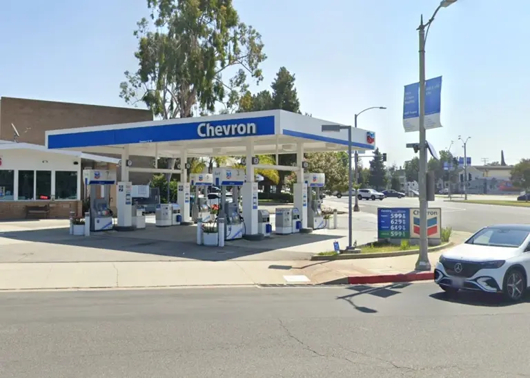 Gas Station investment or Future owner user opportunity (San Marino)