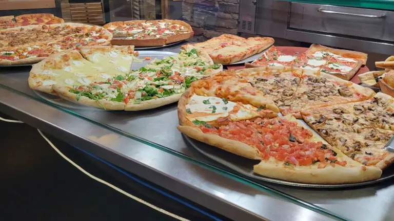 Profitable Iconic Pizzeria and Restaurant doing $29K to $30K a Wk, NJ