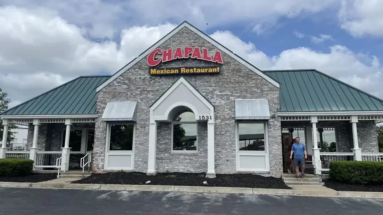 Restaurant Building for Sale or Lease!