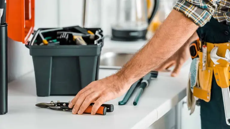 Buy a Highly Profitable Ready-to-Go Handyman Business: Earn from Day 1