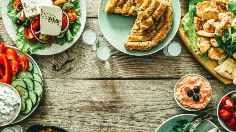 Turnkey Absentee-Run Fast-Casual Rest in Affluent Location