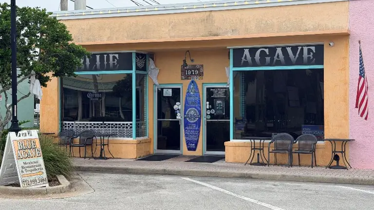 Mexican Restaurant with Social Appeal