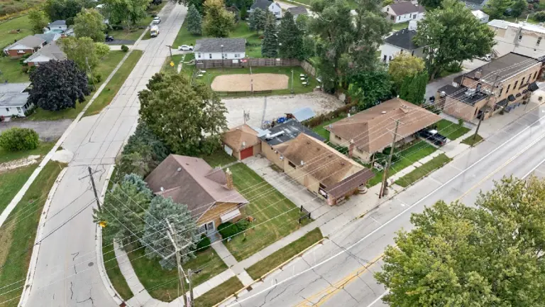 Iconic Mott’s Lounge in Burlington finally for sale!