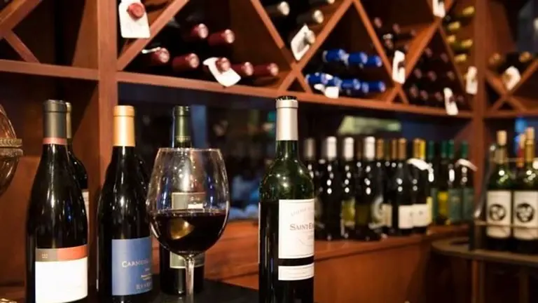 Italian Restaurant with Management in Place