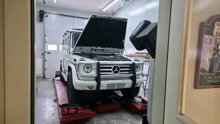 Multiple areas: Mechanic & Alignment Shop plus another large bay for Detailing & Tire Shop