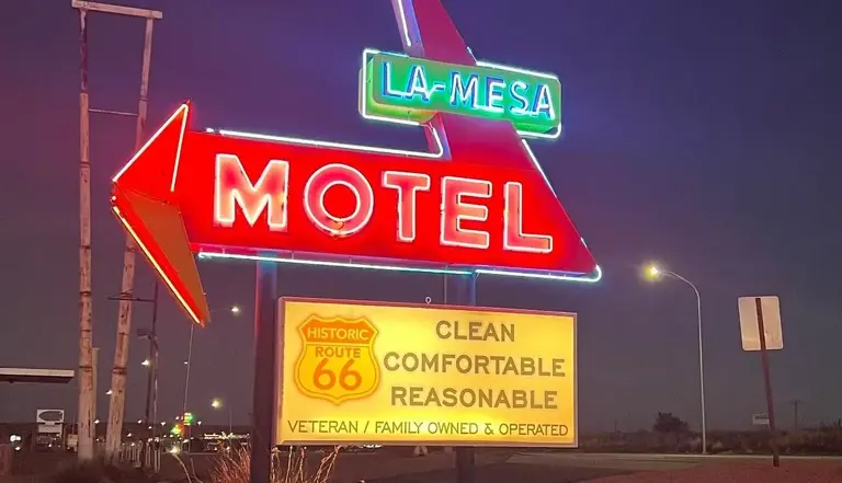 La Mesa Motel – 17-Room Route 66 Gem with Excellent Reviews & Pricing