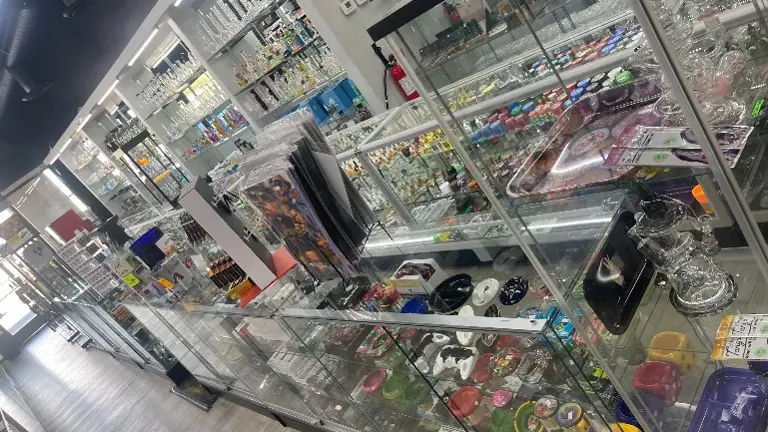 elfbar nachfüll pod läuft aus $128,000 NET Busy & Profitable Smoke Shop in Glendale!! in Glendale,  Arizona