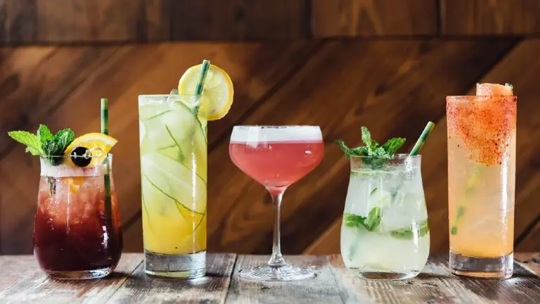 Plaza-Midwood Area Cocktail Lounge - 200K