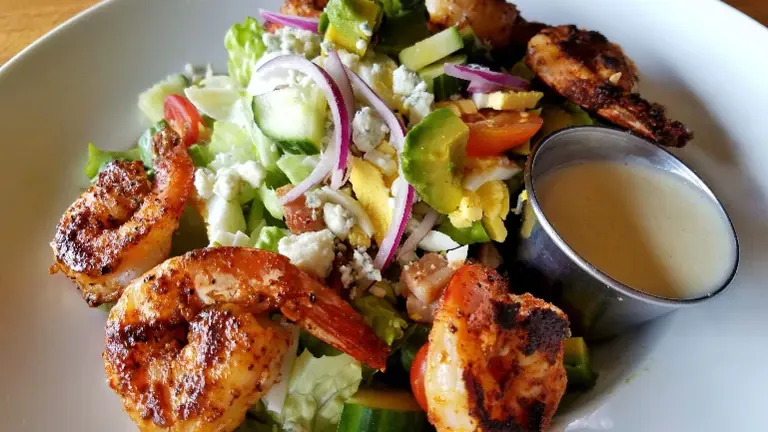 Turnkey Restaurant With Strong Earnings in Vibrant Tampa Hotspot