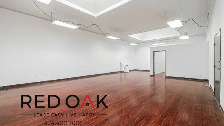 Outstanding Commercial Unit with a Spacious Layout & Hardwood Floors 