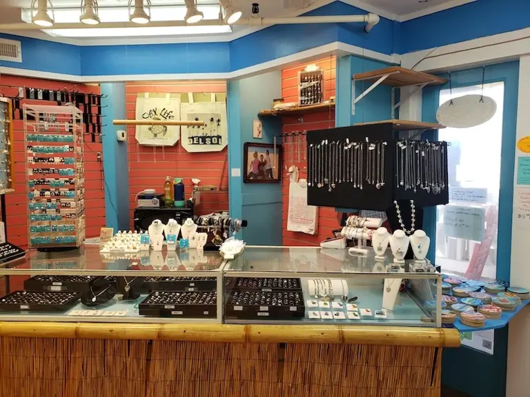 Activities and Gift Shop For Sale in NC