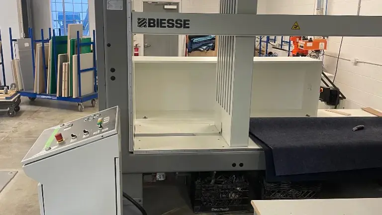 Biesse COSMO NK - case clamp