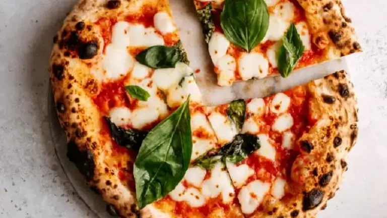 Beloved Family Owned Italian Pizzeria - A Local Favorite