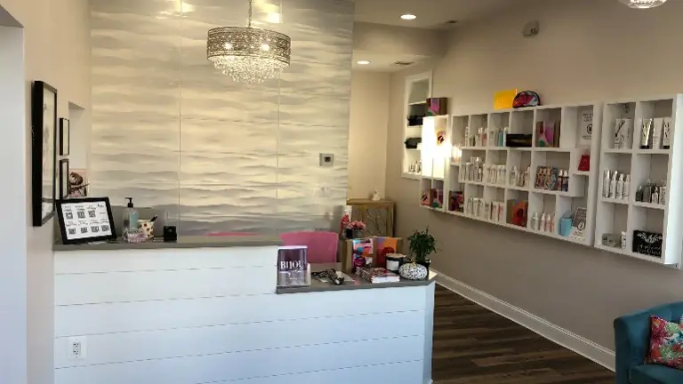 Front Desk/Retail