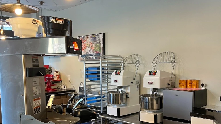 Only $10,000 - Turnkey Donut & Coffee Shop – Cascades/Sterling VA