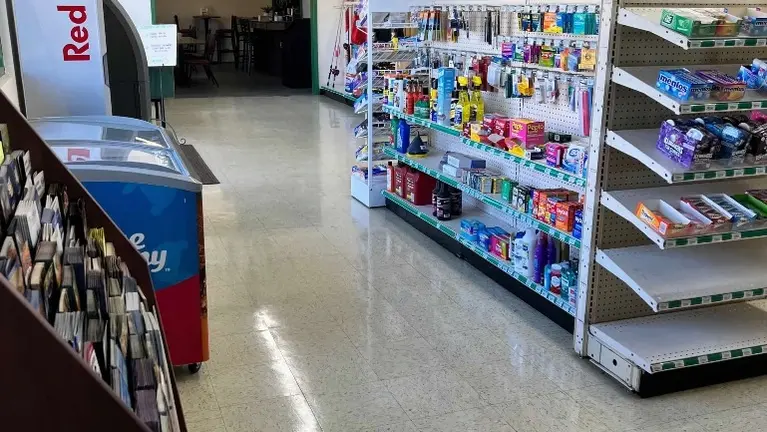 Convenience Store/Gas Station w/Cafe